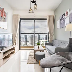 Infinity Pool Signature - Saigon Rivergate Apartamento