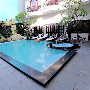 gold-coast.hotelsofhoian.com/