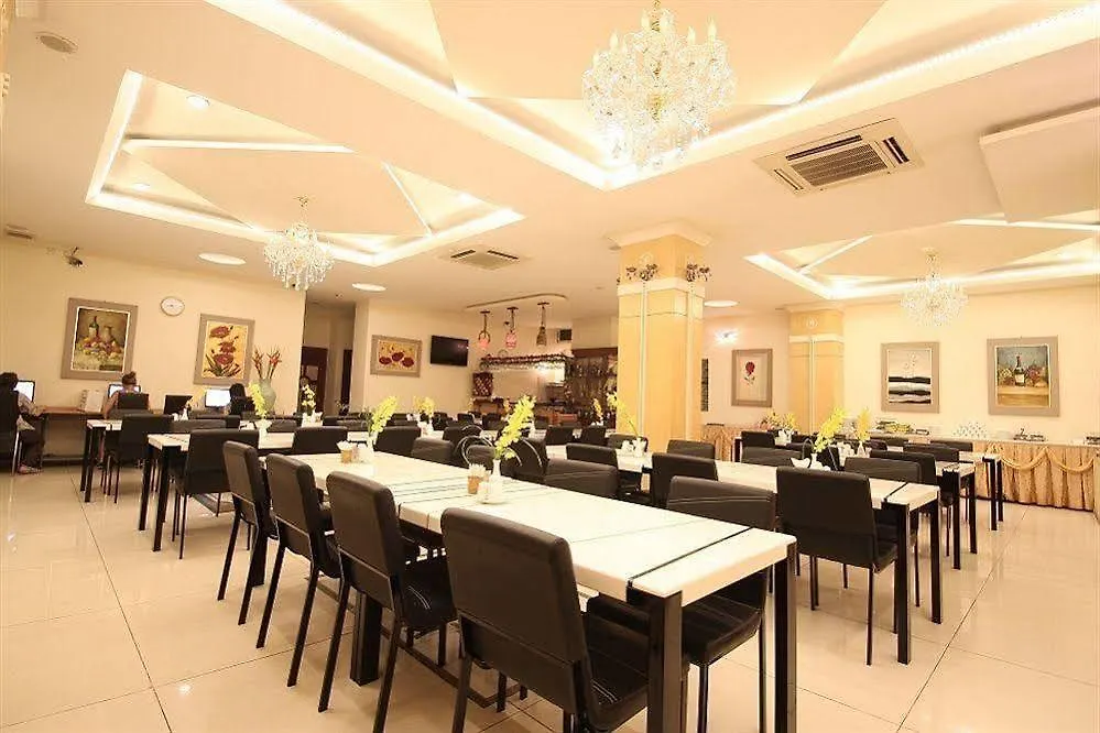 Le Duy Hotel Ho Chi Minh City 3*,  Vietnam